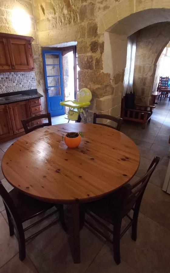 Ta Lucia Farmhouse With Private Pool And Bbq Santa Luċija Exterior foto